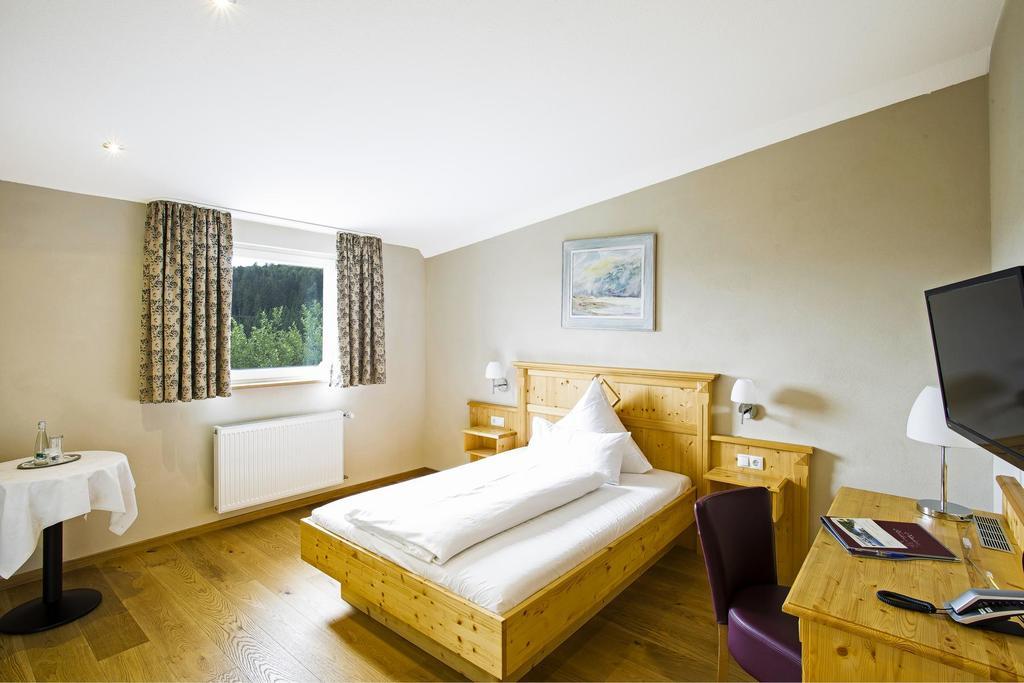 "Gutshof Lilienfein" - Medical Resort & Herbal Spa Im Suedschwarzwald Wieden Exterior photo